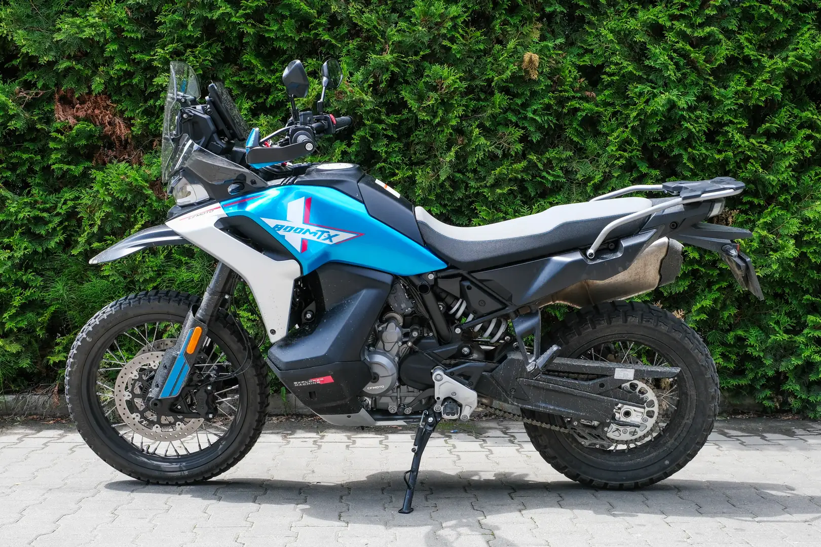 CF Moto 800MT-X adventure motorcycle for rent in Cluj-Napoca, Romania — view 3
