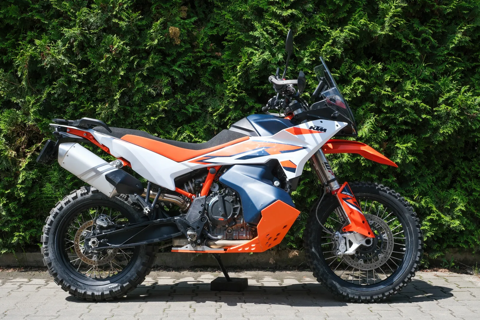 KTM 890 Adventure R adventure motorcycle rental in Romania